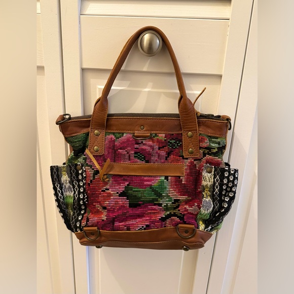 Nena & Co Small TPB Floral - Picture 2 of 5